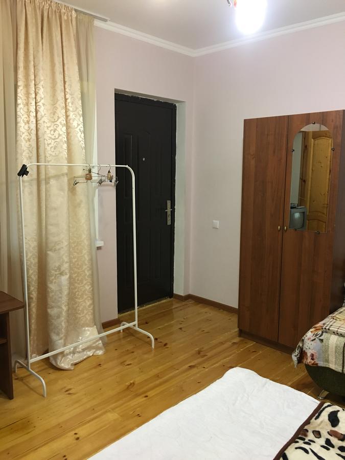Guest House On Shakirbay 11 Suchumi Zewnętrze zdjęcie